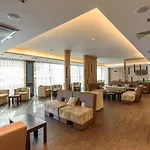 Hotel Lion Sunny 4*