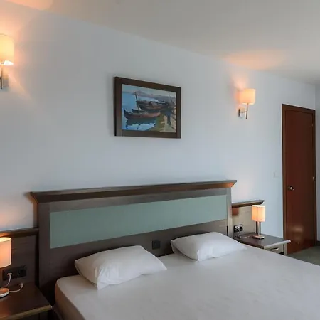 Lion Sunny Hotel 4*