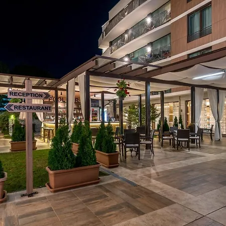 Lion Sunny Hotell Slăntjev Brjag