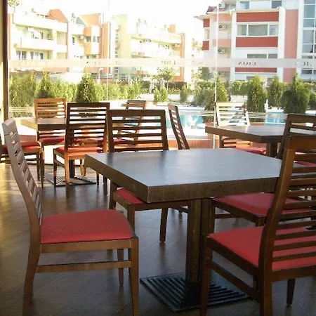 فندق Lion Sunny 4*