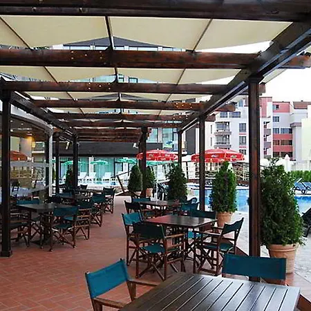 Lion Sunny Hotel 4*