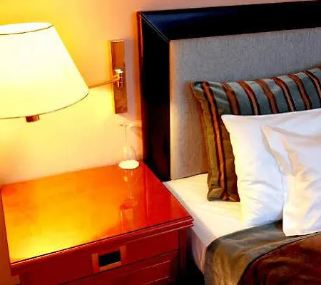 Hotel Lion Sunny 4*