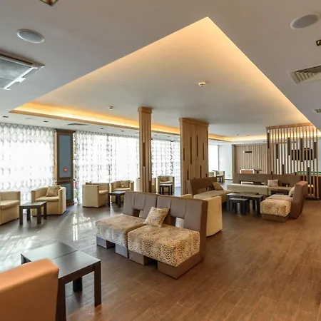 Szálloda Lion Sunny 4*