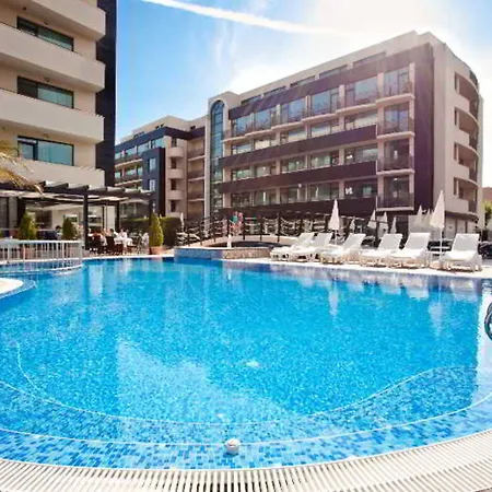 Lion Sunny Szálloda 4*