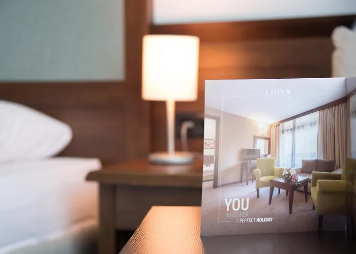 Lion Sunny Солнечный берег