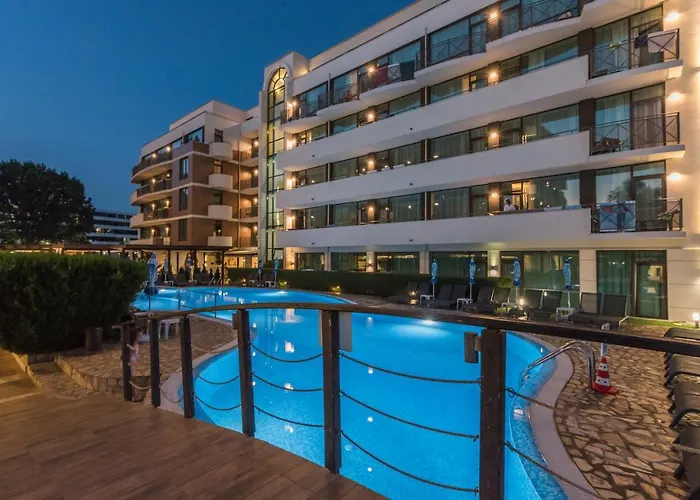 Lion Sunny Солнечный берег