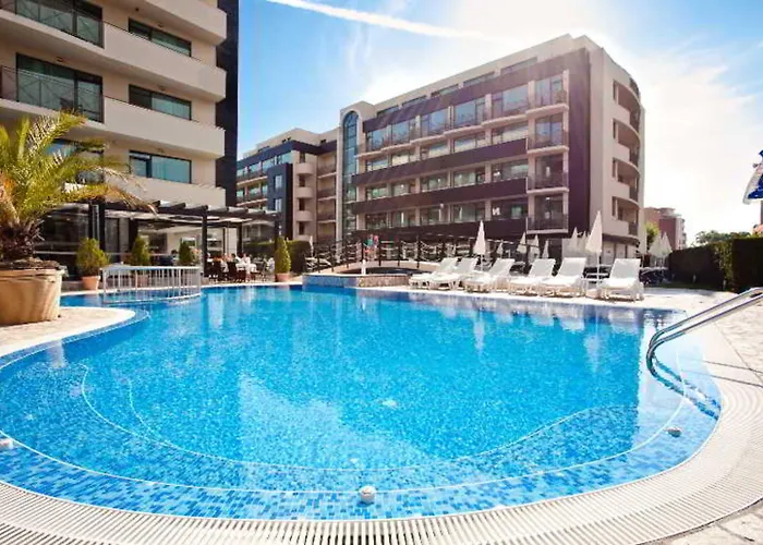 Lion Sunny Отель 4*