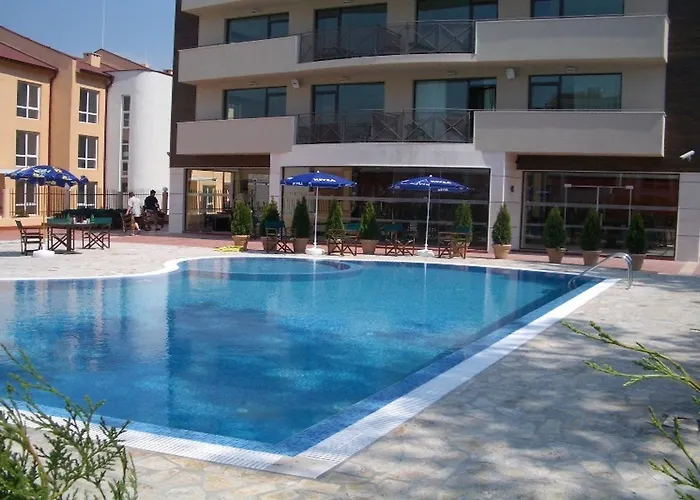 Отель Lion Sunny Солнечный берег